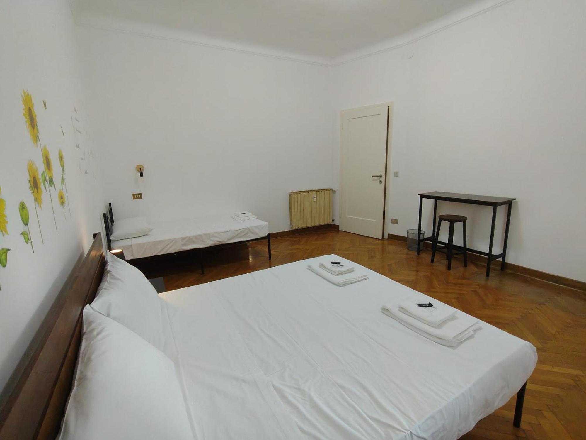 Dock Bay Lodge Hostello Trieste Esterno foto