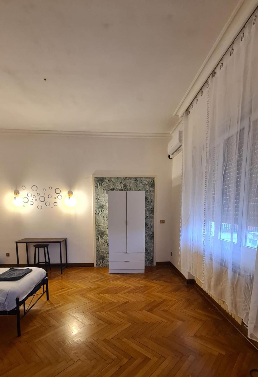 Dock Bay Lodge Hostello Trieste Esterno foto