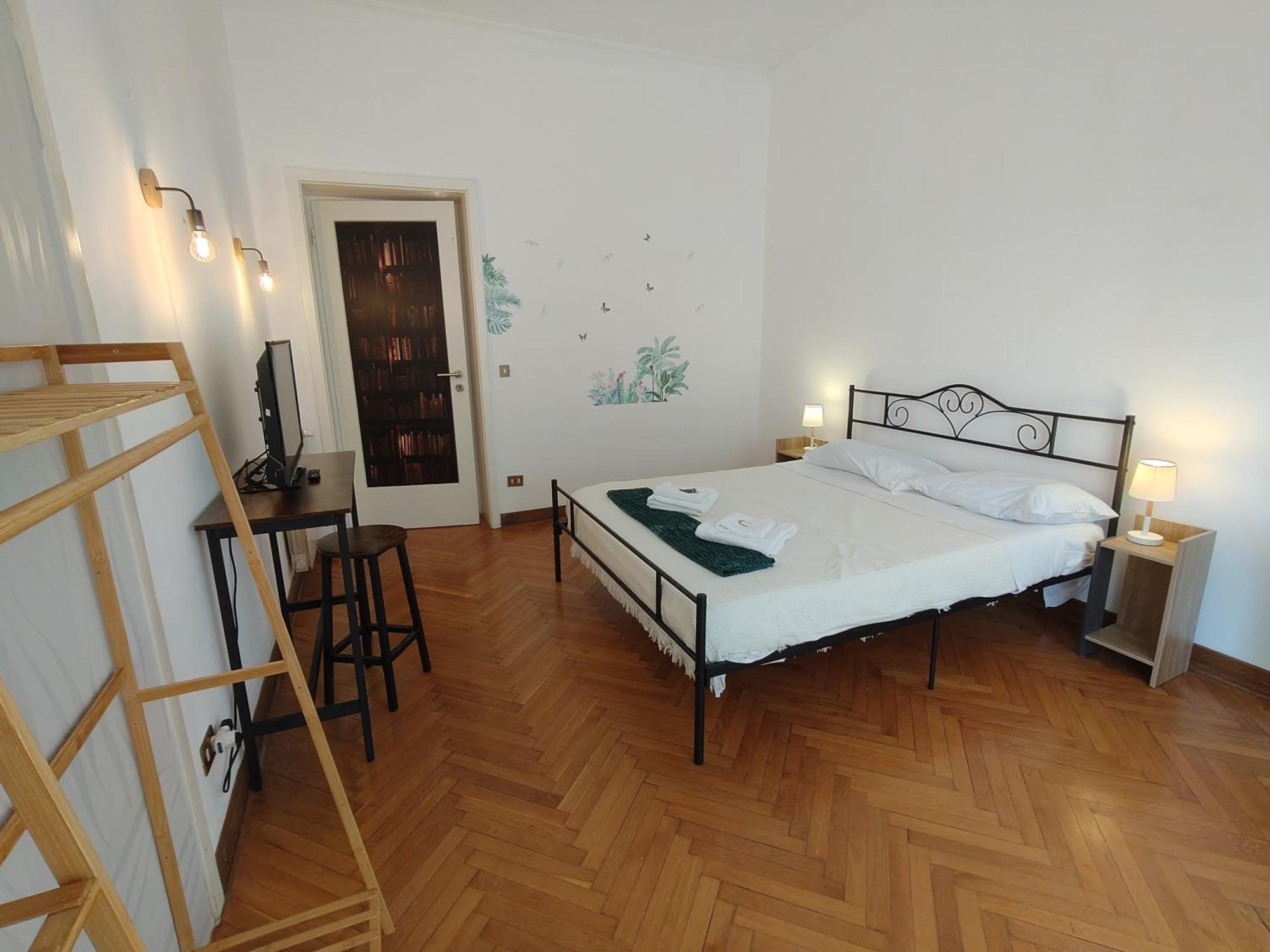 Dock Bay Lodge Hostello Trieste Esterno foto