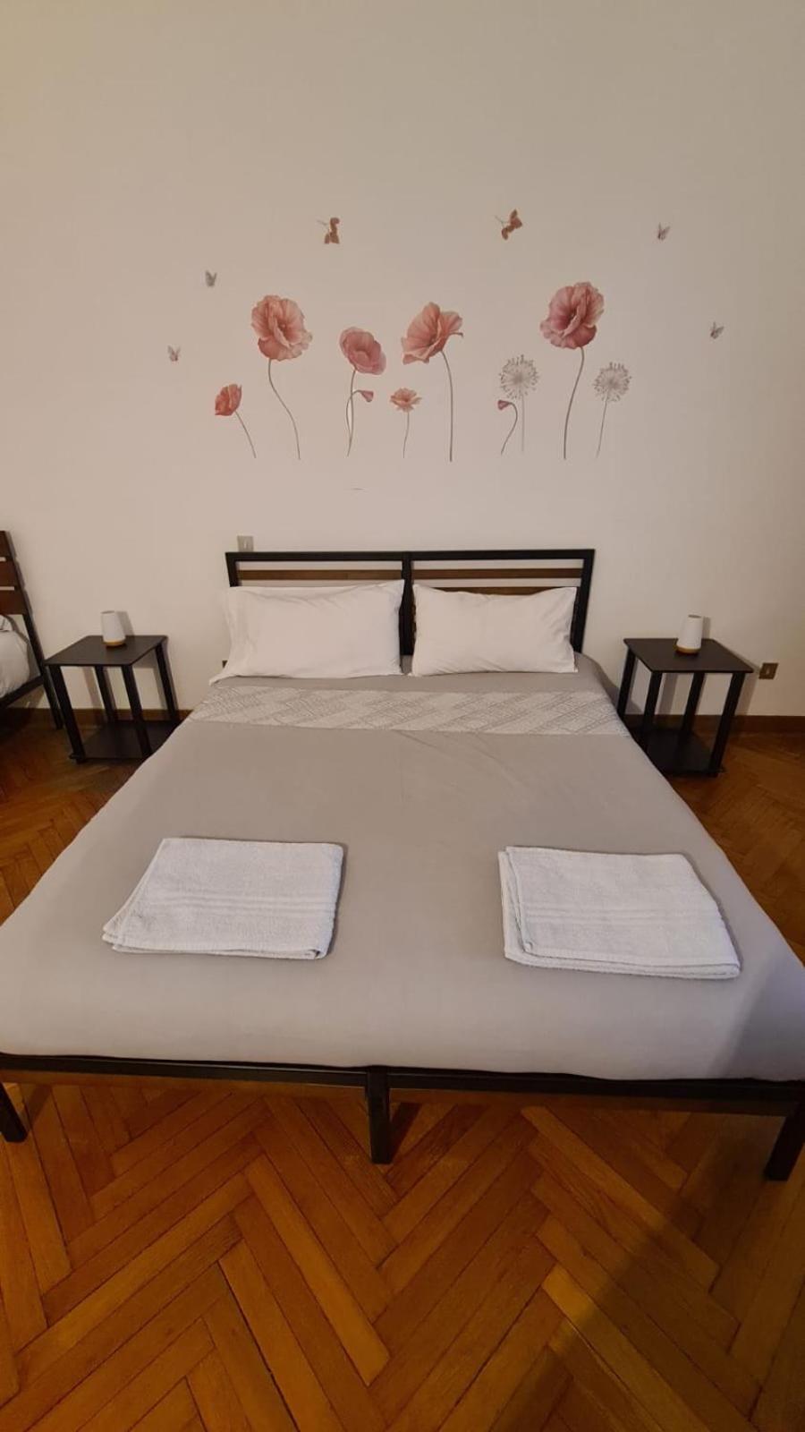 Dock Bay Lodge Hostello Trieste Esterno foto